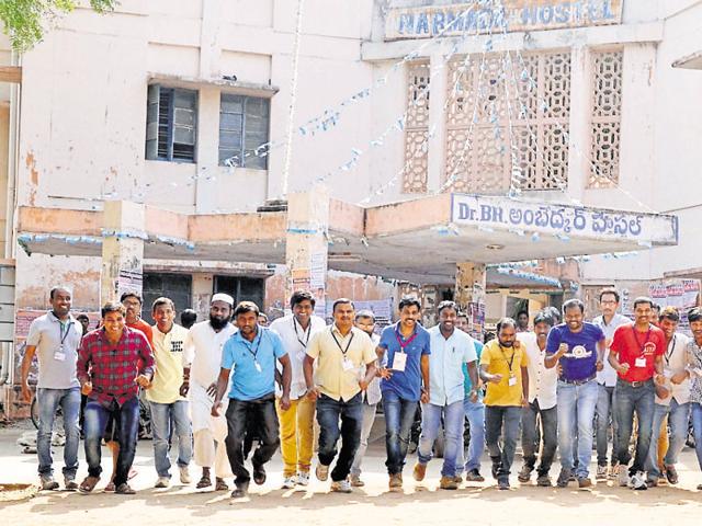 The situation at the university is tense with Bajrang Dal and Hindu Dharma Seva activists gathered outside. A ‘curfew-like’ situation prevailed with heavy deployment of police forces in and around the OU campus. ) (PTI)
