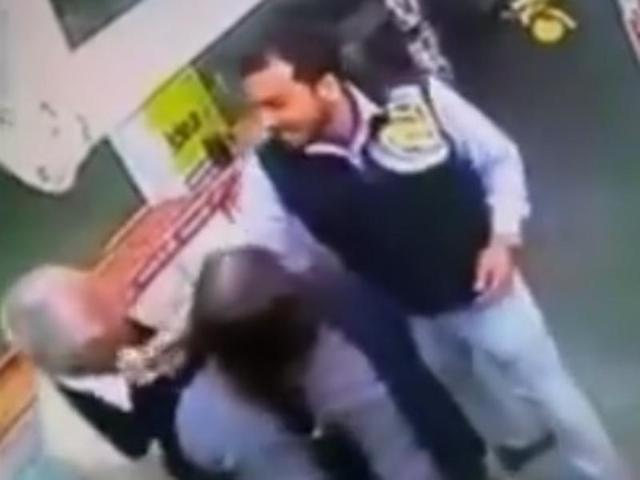 24-year-old Rajive assaulting the senior citizens in Sector 19, Chandigarh on Thursday night. (ANI Photo) 24-year-old Rajive assaulting the senior citizens in Sector 19, Chandigarh on Thursday night. (ANI Photo)