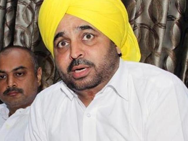 “Both levelled a baseless allegation against me that I had attended Parliament when drunken. They did it to defame me and the party,” Bhagwant Mann (above) said on Saturday.(HT Photo)