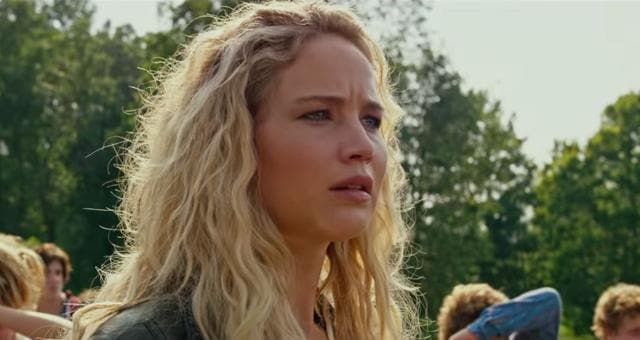 JLaw giving us serious beach waves goals with that hair. (20th Century Fox)