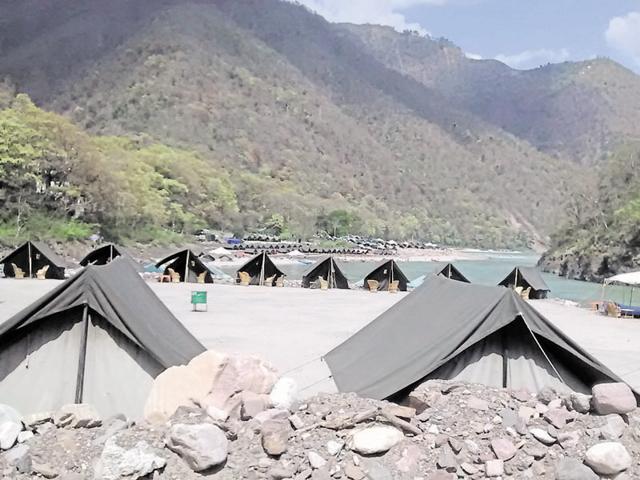 According to a report of the Uttarakhand government, 132 spots along the Ganga are responsible for flowing sewage directly into the river. (Tarun Kant/HT file photo) According to a report of the Uttarakhand government, 132 spots along the Ganga are responsible for flowing sewage directly into the river. (Tarun Kant/HT file photo)