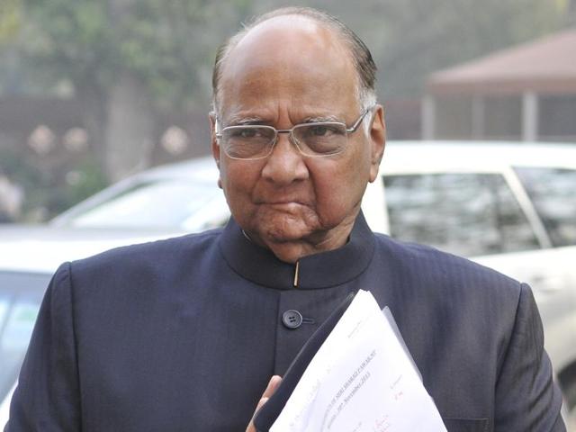 According to Pawar, when he was chief minister, former BJP leader and lawyer Ram Jethmalani had come to meet him with Dawood’s proposal— purportedly made over the phone from London— to surrender and face trial provided the Indian government agreed to his “conditions”.(File Photo) According to Pawar, when he was chief minister, former BJP leader and lawyer Ram Jethmalani had come to meet him with Dawood’s proposal— purportedly made over the phone from London— to surrender and face trial provided the Indian government agreed to his “conditions”.(File Photo)