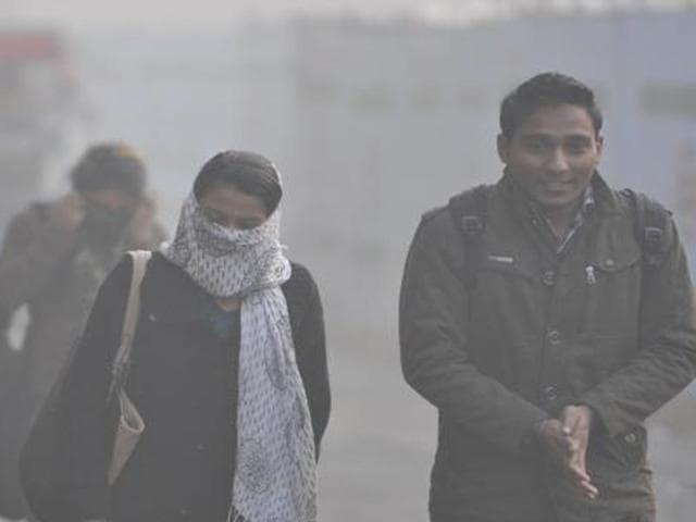 During the past few days, the day temperatures too have registered a downward trend at most places in Haryana and Punjab, settling in the range of 16-20 degrees Celsius.(Live Mint Photo)