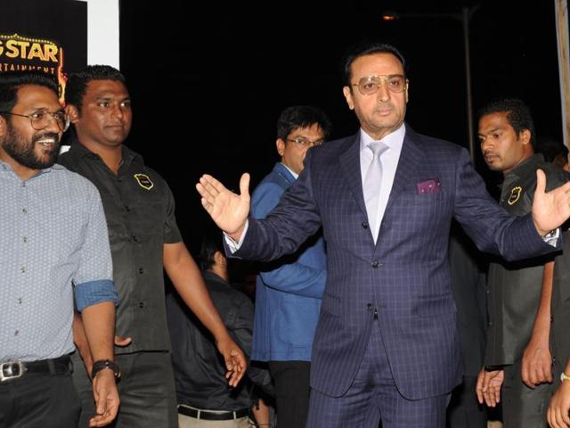 Bollywood baddy Gulshan Grower makes a grand entrance at the BIG Star Entertainment Awards 2015 ceremony in Mumbai. (AFP) Bollywood baddy Gulshan Grower makes a grand entrance at the BIG Star Entertainment Awards 2015 ceremony in Mumbai. (AFP)