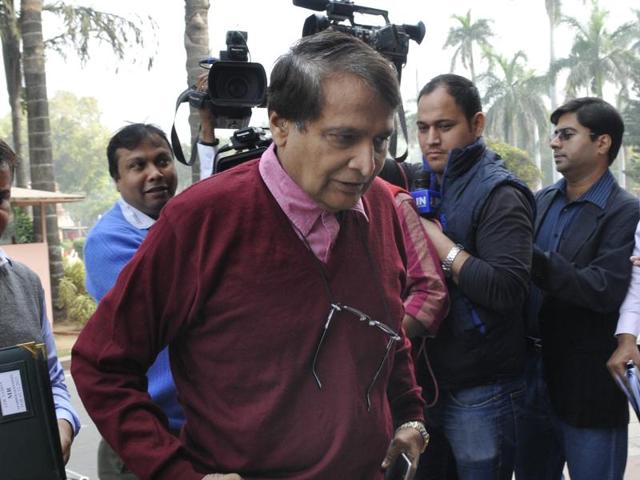 Railway minister Suresh Prabhu said the death of a child at the demolition site had nothing to do with the razing of the slum units as it had occurred two hours before the railways started clearing the encroachments. (Mohd Zakir/HT Photo) Railway minister Suresh Prabhu said the death of a child at the demolition site had nothing to do with the razing of the slum units as it had occurred two hours before the railways started clearing the encroachments. (Mohd Zakir/HT Photo)