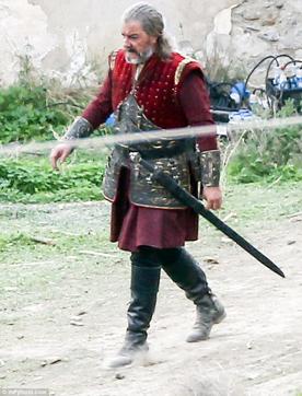 Brendan Gleeson in full costume. (© INFphoto.com) Brendan Gleeson in full costume. (© INFphoto.com)
