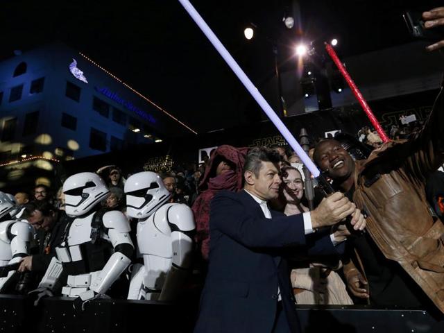 Actor Andy Serkis poses with fans as he arrives at the premiere of Star Wars: The Force Awakens in Hollywood. (REUTERS) Actor Andy Serkis poses with fans as he arrives at the premiere of Star Wars: The Force Awakens in Hollywood. (REUTERS)