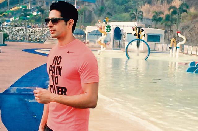 Sidharth Malhotra will be in New Zealand with his friends. (Twitter)
