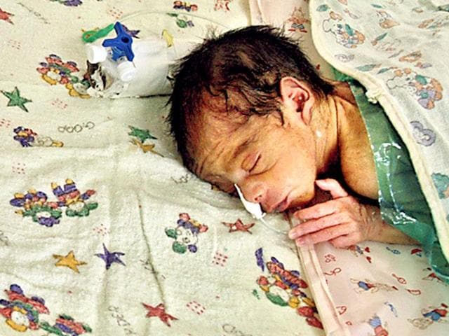 Malda Medical College and Hospital has repeatedly come up in the news over the past few years over an increasing number of infant deaths, highlighting the high mortality rate within West Bengal.(Reuters Photo)