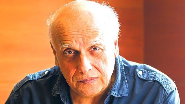 Mahesh Bhatt says he was conned into singing by Pooja Bhatt. (HT PHOTO) Mahesh Bhatt says he was conned into singing by Pooja Bhatt. (HT PHOTO)