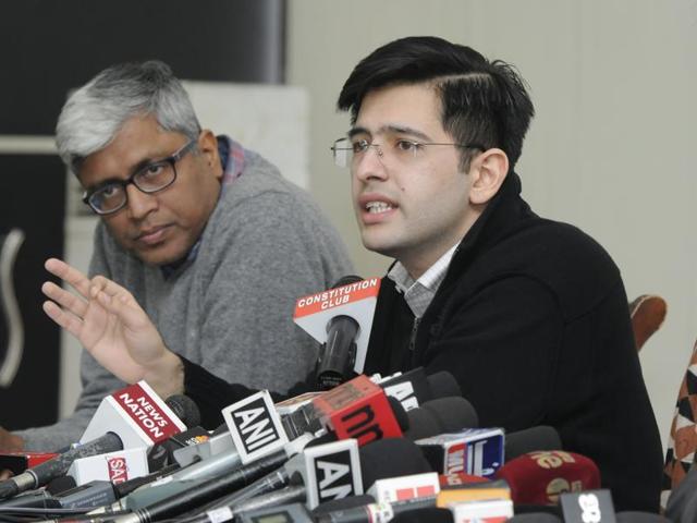 AAP spokespersons and leaders Ashutosh, Raghav Chadha, Kumar Vishwas, Sanjay Singh during a press conference on the issue of DDCA construction scam at Constitutional Club in New Delhi.(Sonu Mehta/ HT Photo)