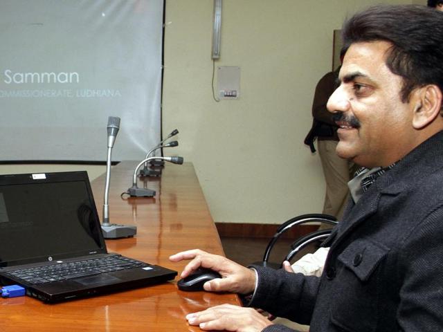 Deputy Commissioner of Police Narinder Bhargav launching mobile application designed for women safety in Ludhiana on Friday. (HT Photo) Deputy Commissioner of Police Narinder Bhargav launching mobile application designed for women safety in Ludhiana on Friday. (HT Photo)