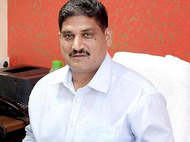 In October, Delhi chief minister Arvind Kejriwal had written to the L-G initiating disciplinary proceedings against Anti-Corruption Branch chief Mukesh Meena.(PTI)