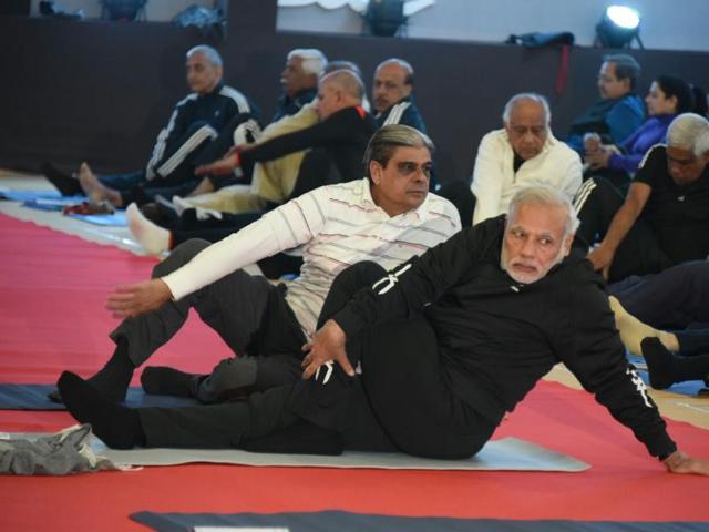 Five yoga instructors have been roped in for the sessions. The PM is in Dhordo to attend the three-day conference of state police chiefs. (HT PHOTO) Five yoga instructors have been roped in for the sessions. The PM is in Dhordo to attend the three-day conference of state police chiefs. (HT PHOTO)