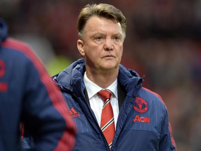 Manchester United's manager Louis van Gaal makes his way from the pitch after his team's 2-1 loss to Norwich City in the English Premier League match between Manchester United and Norwich City at Old Trafford Stadium, Manchester. (AP Photo) Manchester United's manager Louis van Gaal makes his way from the pitch after his team's 2-1 loss to Norwich City in the English Premier League match between Manchester United and Norwich City at Old Trafford Stadium, Manchester. (AP Photo)