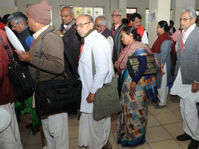 Panchali Bhattacharya (in saree) at Digambar Jain Bhawan in Ranchi on Friday.(Diwakar Prasad/HT photo) Panchali Bhattacharya (in saree) at Digambar Jain Bhawan in Ranchi on Friday.(Diwakar Prasad/HT photo)