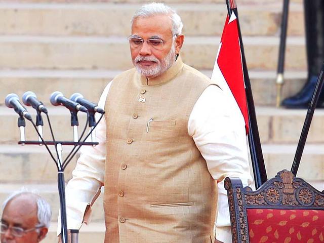 PM Modi's controversial suit gets Rs 1.11 cr bid in auction - BusinessToday