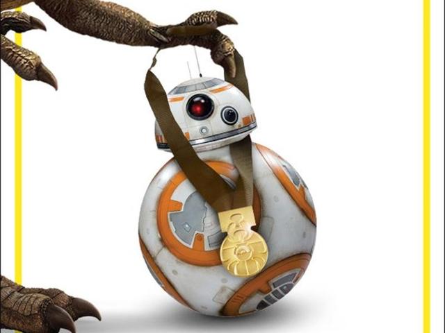 Jurassic World bows down to Star Wars.(Twitter)