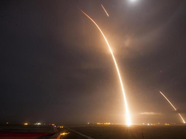 This 9-minute time exposure obtained courtesy of SpaceX shows the launch, re-entry, and landing burns of the SpaceX Falcon 9 rocket, which successfully landed in an upright position on Monday, December 21, 2015 at Cape Canaveral Air Force Station in Florida.(AFP Photo/ SpaceX) This 9-minute time exposure obtained courtesy of SpaceX shows the launch, re-entry, and landing burns of the SpaceX Falcon 9 rocket, which successfully landed in an upright position on Monday, December 21, 2015 at Cape Canaveral Air Force Station in Florida.(AFP Photo/ SpaceX)