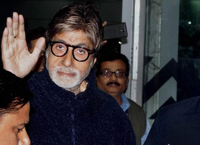 Amitabh Bachchan arrives in Kolkata on Tuesday for shooting of a film. (PTI)