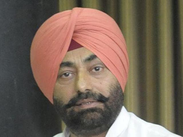 Sukhpal Singh Khaira announced on Thursday that he had quit the party and decided to join the Aam Aadmi Party (AAP). (HT Photo) Sukhpal Singh Khaira announced on Thursday that he had quit the party and decided to join the Aam Aadmi Party (AAP). (HT Photo)