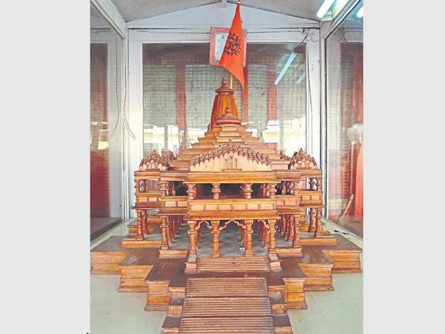 A model of the proposed temple is kept in a glass enclosure. (HT Photo) A model of the proposed temple is kept in a glass enclosure. (HT Photo)