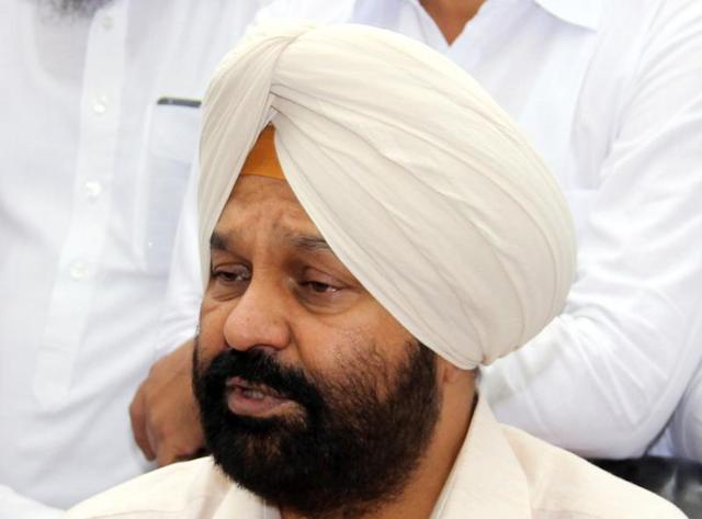 Deep Bus Service owner SAD leader Hardeep Singh Dhillon(Dimpy).(HT Photo) Deep Bus Service owner SAD leader Hardeep Singh Dhillon(Dimpy).(HT Photo)