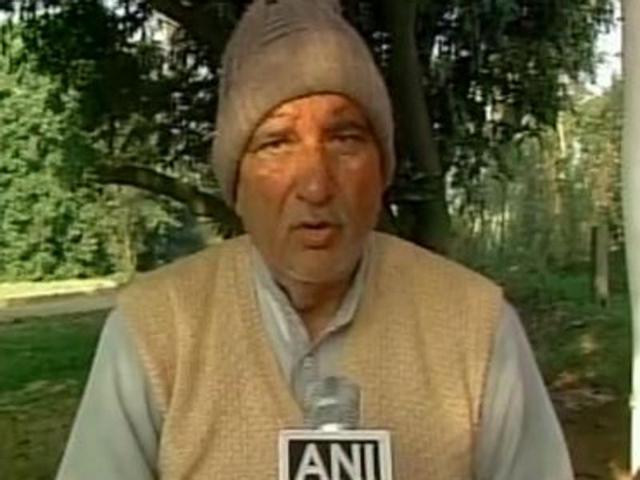 Nehra, who is believed to be close to Samajwadi Party chief Mulayam Singh Yadav, had on Wednesday suggested during a function that Muslims should come forward and help build temples.(ANI)