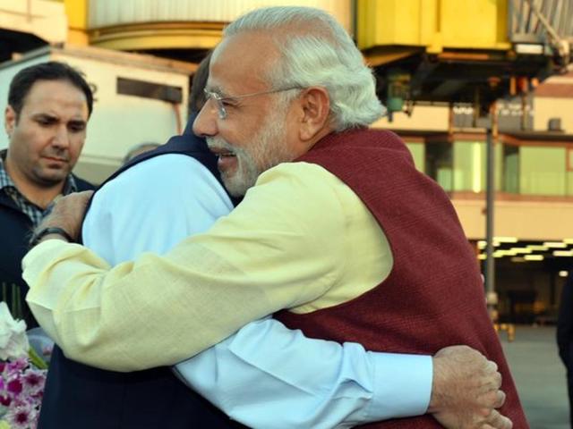 And by a strange coincidence, Modi was to hold talks with Nawaz Sharif not just on his birthday but also on the day former PM Atal Bihari Vajpayee turns 91. (Twitter/@MEAIndia)