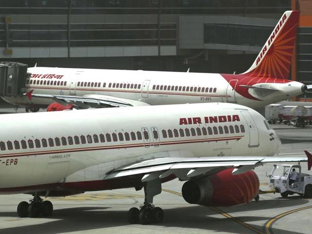 From January 1, Air India will serve only vegetarian hot meals in the economy class on its domestic flights with a flying time of 61 to 90 minutes.(AP) From January 1, Air India will serve only vegetarian hot meals in the economy class on its domestic flights with a flying time of 61 to 90 minutes.(AP)