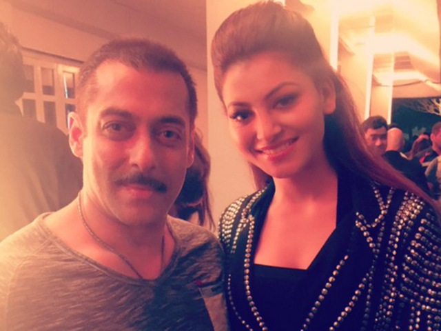 Salman Khan and Urvashi Rautela at the superstar’s birthday party at his Panvel farmhouse. (Twitter)