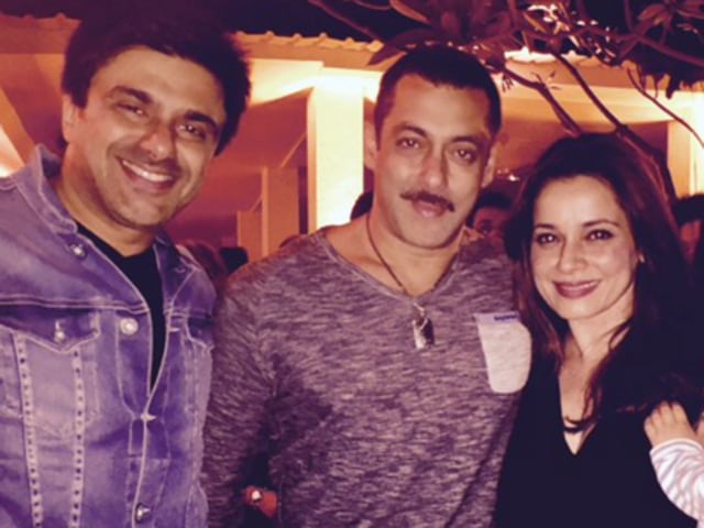 Samir Soni with birthday boy Salman Khan at his party. (Twitter)