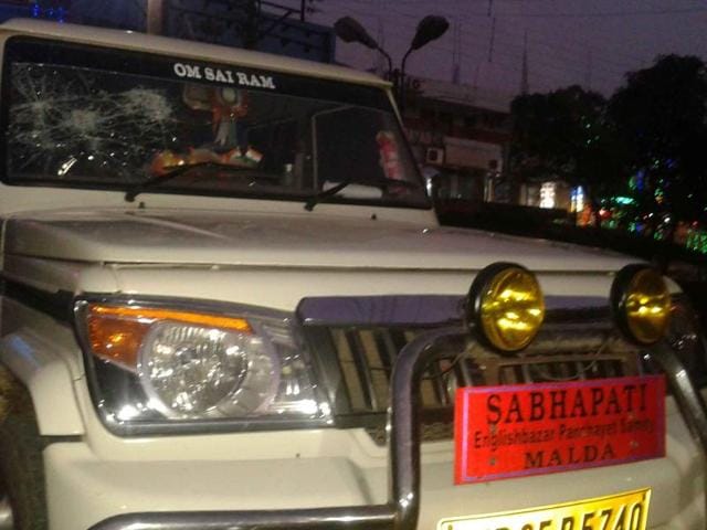 Pabitra Roy, Trinamool leader and local village council chief, rammed his officially-allotted Bolero car into a cyclist around 3pm on Sunday and opened fire on a chasing mob. (HT Photo) Pabitra Roy, Trinamool leader and local village council chief, rammed his officially-allotted Bolero car into a cyclist around 3pm on Sunday and opened fire on a chasing mob. (HT Photo)