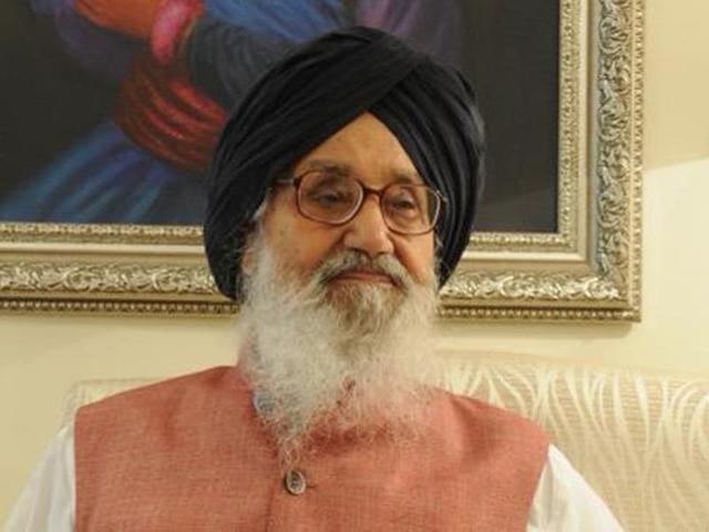 Punjab chief minister Parkash Singh Badal. (HT Photo) Punjab chief minister Parkash Singh Badal. (HT Photo)