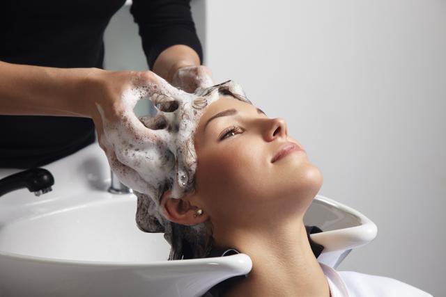Cleanse your hair with a gentle shampoo. (Shutterstock) Cleanse your hair with a gentle shampoo. (Shutterstock)