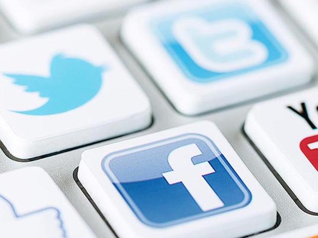 The year 2015 saw social media like being put to good use by people in distress. Those whom they reached out to for help also responded promptly, sending a positive message across the Internet.(File Photo) The year 2015 saw social media like being put to good use by people in distress. Those whom they reached out to for help also responded promptly, sending a positive message across the Internet.(File Photo)