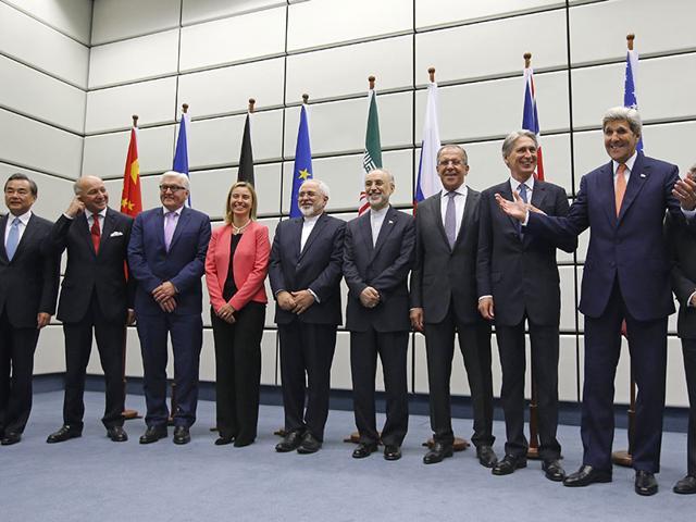 (From left to right) Leaders from China, France, Germany, Iran, Russia, Britain and US along with European union high representatives pose for a photo at the UN building in Vienna, Austria after the landmark Iran nuclear deal was signed. (AP File Photo) (From left to right) Leaders from China, France, Germany, Iran, Russia, Britain and US along with European union high representatives pose for a photo at the UN building in Vienna, Austria after the landmark Iran nuclear deal was signed. (AP File Photo)