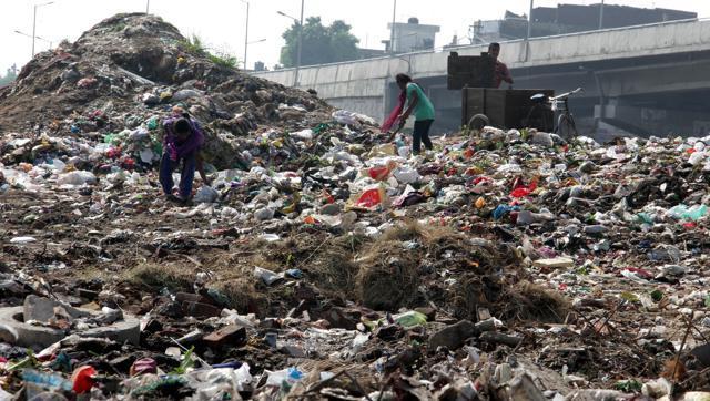 A team of the Union ministry of urban development would visit the city for a Swachh Bharat Mission survey in January.(HT FILE PHOTO)
