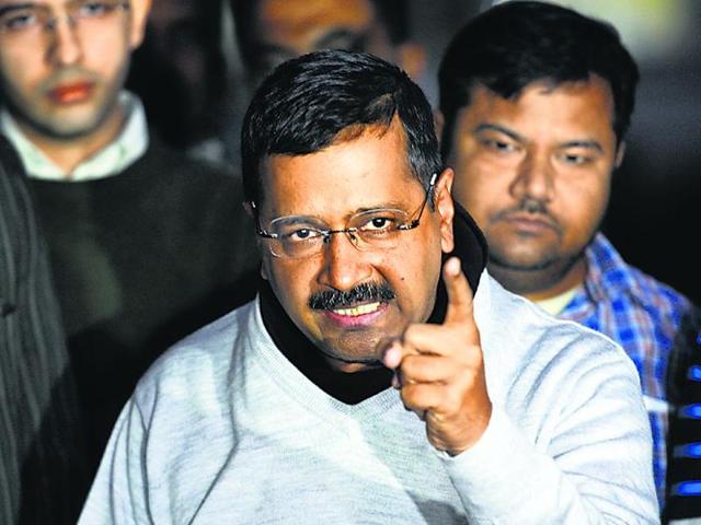 Two officials have been suspended by the Arvind Kejriwal-led government for “insubordination” after they allegedly refused to sign cabinet notes pertaining to a salary hike for public prosecutors and prison staff. (Sonu Mehta/HT Photo) Two officials have been suspended by the Arvind Kejriwal-led government for “insubordination” after they allegedly refused to sign cabinet notes pertaining to a salary hike for public prosecutors and prison staff. (Sonu Mehta/HT Photo)