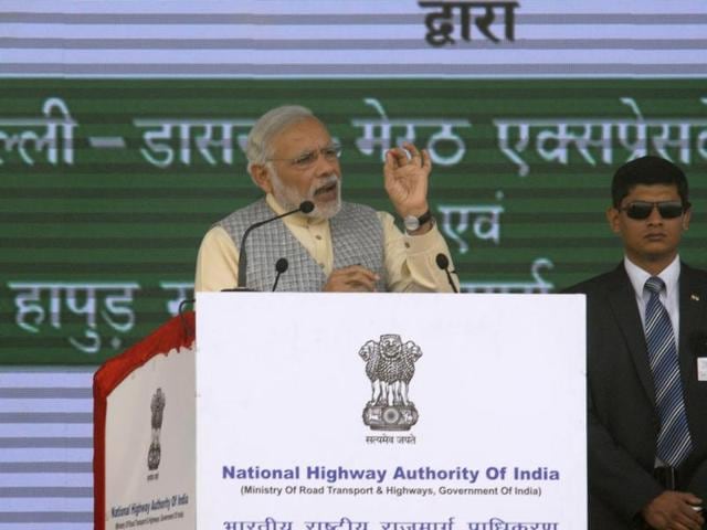 Prime Minister Narendra Modi said the Delhi-Meerut highway project, costing over Rs 7,500 crore, will pave the way for a pollution-free future. (Sunil Ghosh/HT Photo) Prime Minister Narendra Modi said the Delhi-Meerut highway project, costing over Rs 7,500 crore, will pave the way for a pollution-free future. (Sunil Ghosh/HT Photo)