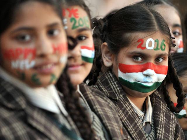 School children celebrate New Year's eve in Jammu. (Nitin Kanotra/HT Photo)