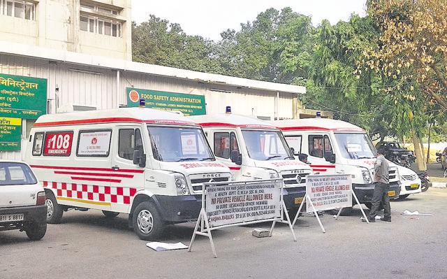 108 ambulance stationed at GMSH-16, Chandigarh (HT File Photo) 108 ambulance stationed at GMSH-16, Chandigarh (HT File Photo)