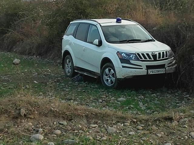 The car carrying Gurdaspur SP was abandoned near Dhira village.(Vinay Dhingra)