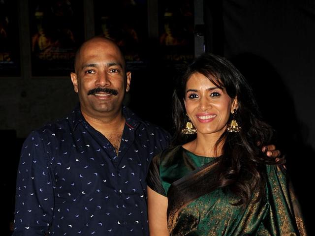 Bollywood actor Sonali Kulkarni attends the premiere of Natsamrat in Mumbai. (AFP) 