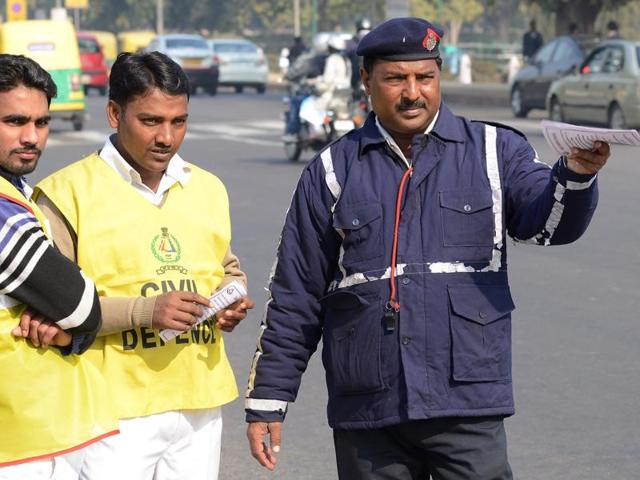 The first prosecution for violating Delhi government’s odd-even scheme took place at ITO (ANI)