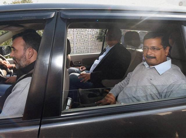 Delhi chief minister Arvind Kejriwal carpools transport minister Gopal Rai and health minister Satyendra Jain to Delhi Secretariat as the trial odd-even scheme comes into effect in New Delhi on Friday. (PTI) Delhi chief minister Arvind Kejriwal carpools transport minister Gopal Rai and health minister Satyendra Jain to Delhi Secretariat as the trial odd-even scheme comes into effect in New Delhi on Friday. (PTI)