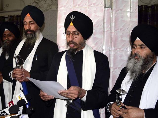 The Panj Pyaras passed the order as in October the jathedars had pardoned the Sirsa dera head in a blasphemy case. (HT Photo) The Panj Pyaras passed the order as in October the jathedars had pardoned the Sirsa dera head in a blasphemy case. (HT Photo)