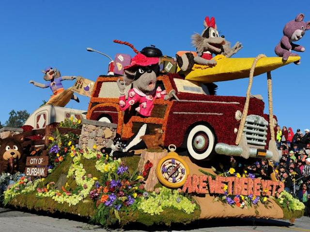The Burbank Tournament of Roses Association float Are We There Yet? wins the Theme Trophy in the 127th Rose Parade in California, USA, January 1, 2016. (AP) The Burbank Tournament of Roses Association float Are We There Yet? wins the Theme Trophy in the 127th Rose Parade in California, USA, January 1, 2016. (AP)