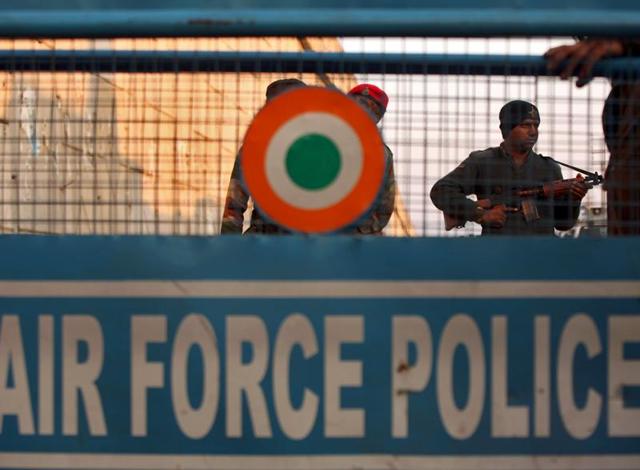 An Indian security personnel stands guard next to a barricade outside the Indian Air Force (IAF) base at Pathankot in Punjab, India, January 2, 2016. REUTERS/Mukesh Gupta(REUTERS) An Indian security personnel stands guard next to a barricade outside the Indian Air Force (IAF) base at Pathankot in Punjab, India, January 2, 2016. REUTERS/Mukesh Gupta(REUTERS)