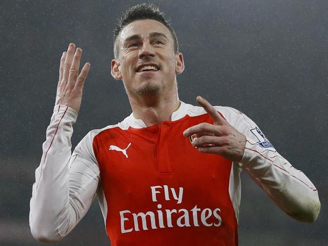 Laurent Koscielny scores the first goal for Arsenal. (Reuters Photo) Laurent Koscielny scores the first goal for Arsenal. (Reuters Photo)